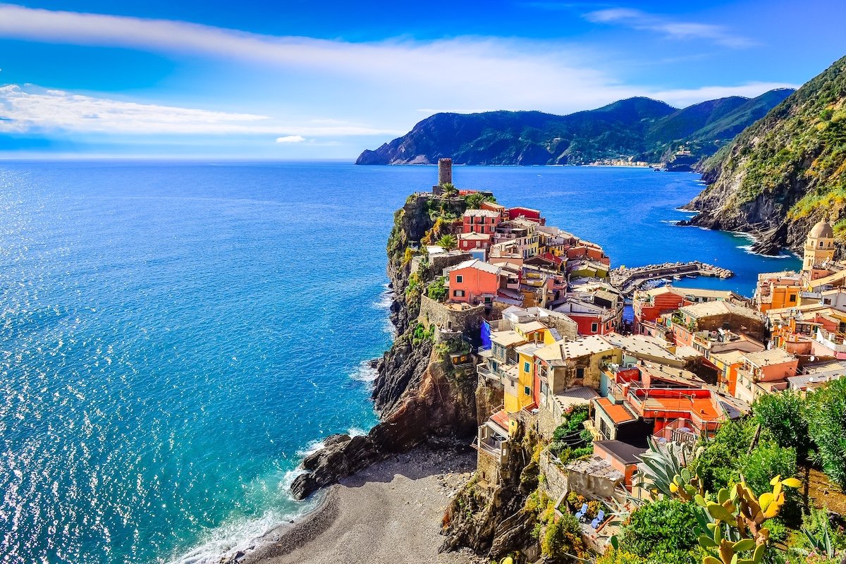 Exclusive Cinque Terre tour: where the sea meets eternity
